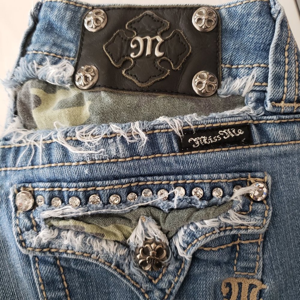 MISS ME Distressed Crop Jeans Size 26